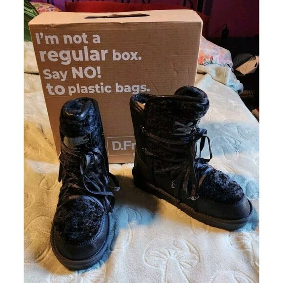 D.Franklin Snow Boots Size EU 38 / US 7 Napatec Plush Black Faux Fur Lined NIB - Picture 1 of 8